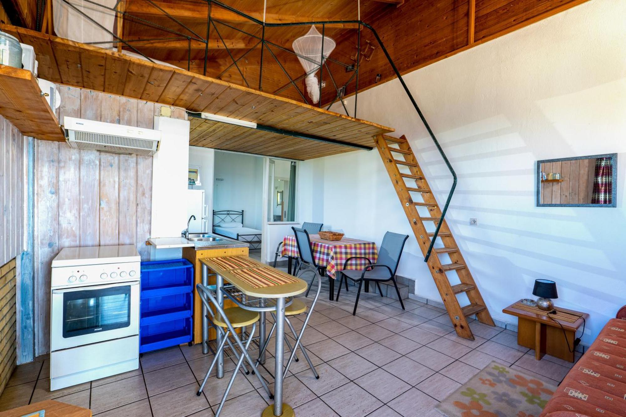 Varagoulis Giannis & Lenas Apartments Paramonas  Exterior photo
